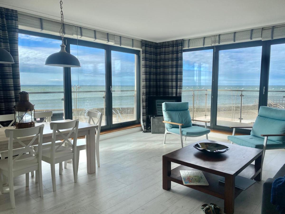 Apartament Blekitny Przy Latarni Ujście-Darłowskie Buitenkant foto