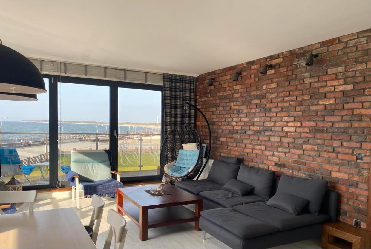 Apartament Blekitny Przy Latarni Ujście-Darłowskie Buitenkant foto